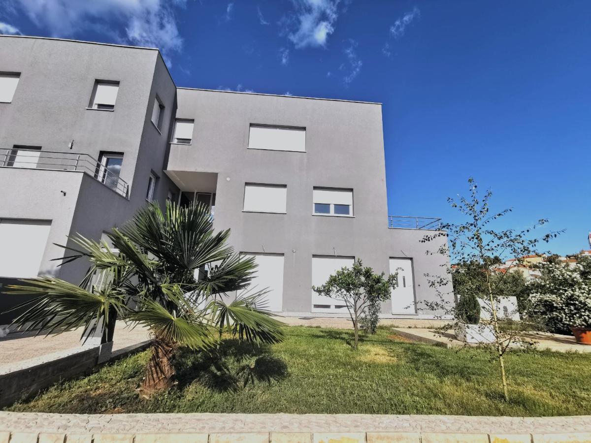 Casa Llena Apartamento Seget Vranjica Exterior foto