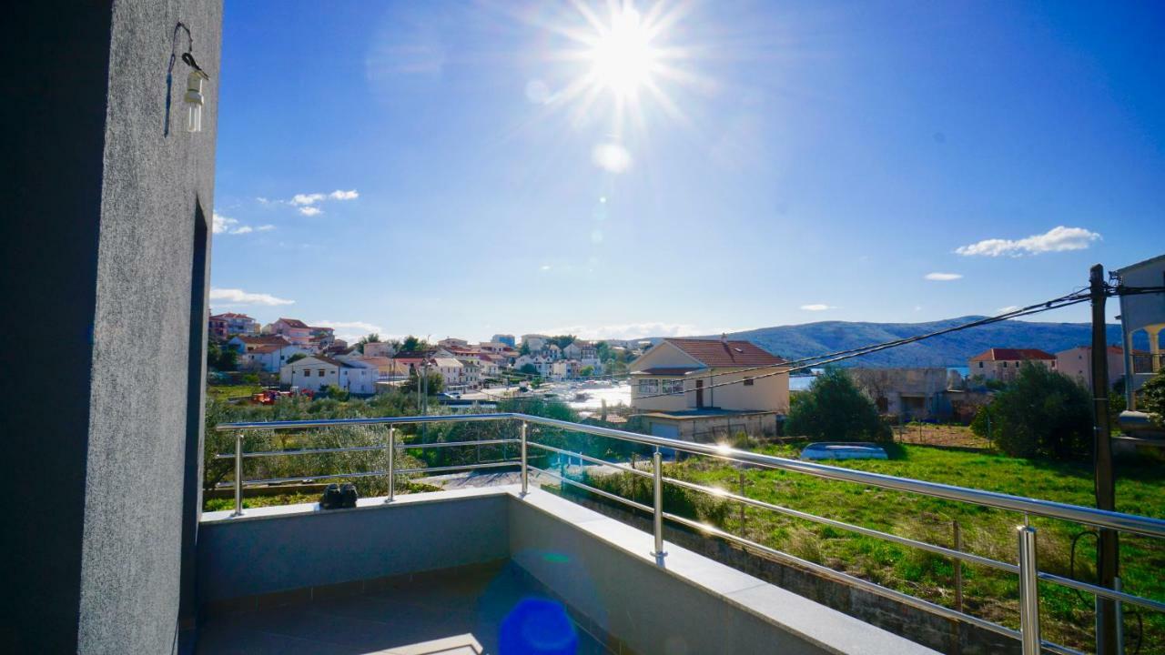 Casa Llena Apartamento Seget Vranjica Exterior foto